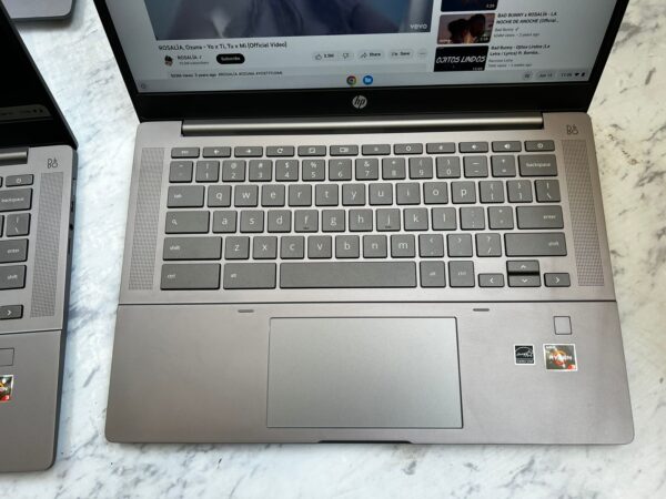 HP Cromebook ultra rápida y hermosa - Image 7