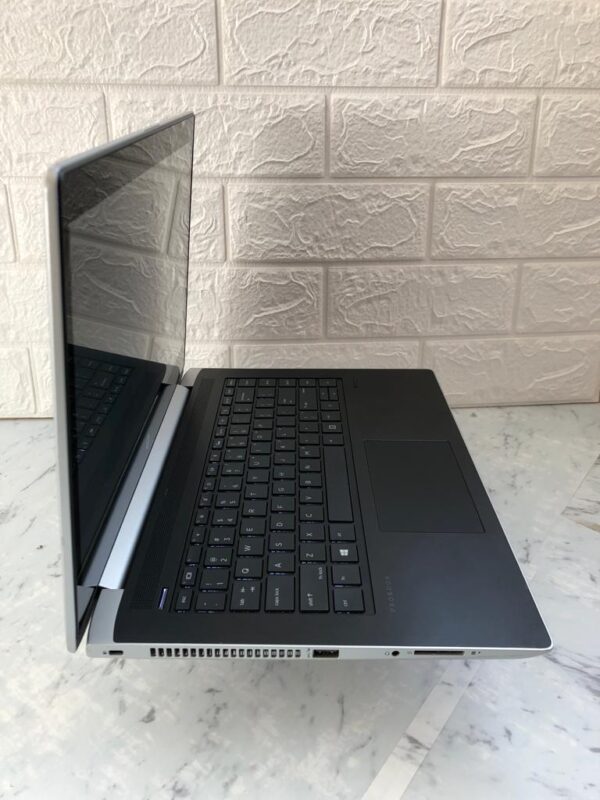HP Probook 440 G5 Touch Detalles estéticos Ver Fotos - Image 3
