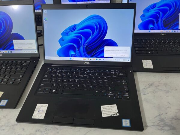 Dell Latitude 7390 Touch - Image 2