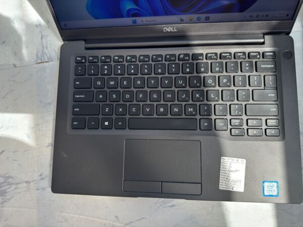 Laptop Dell 7400 Touch  fibra de carbono - Image 7