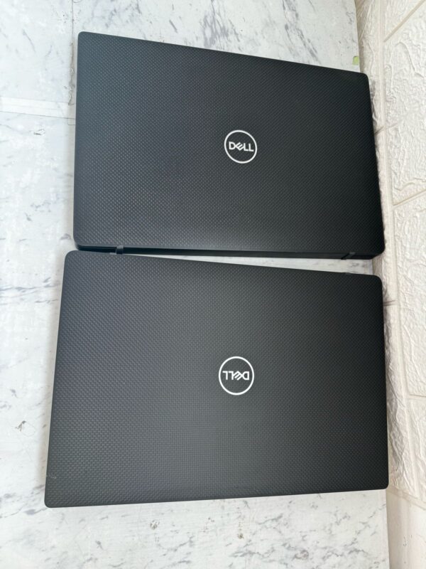 Laptop Dell 7400 Touch  fibra de carbono - Image 4