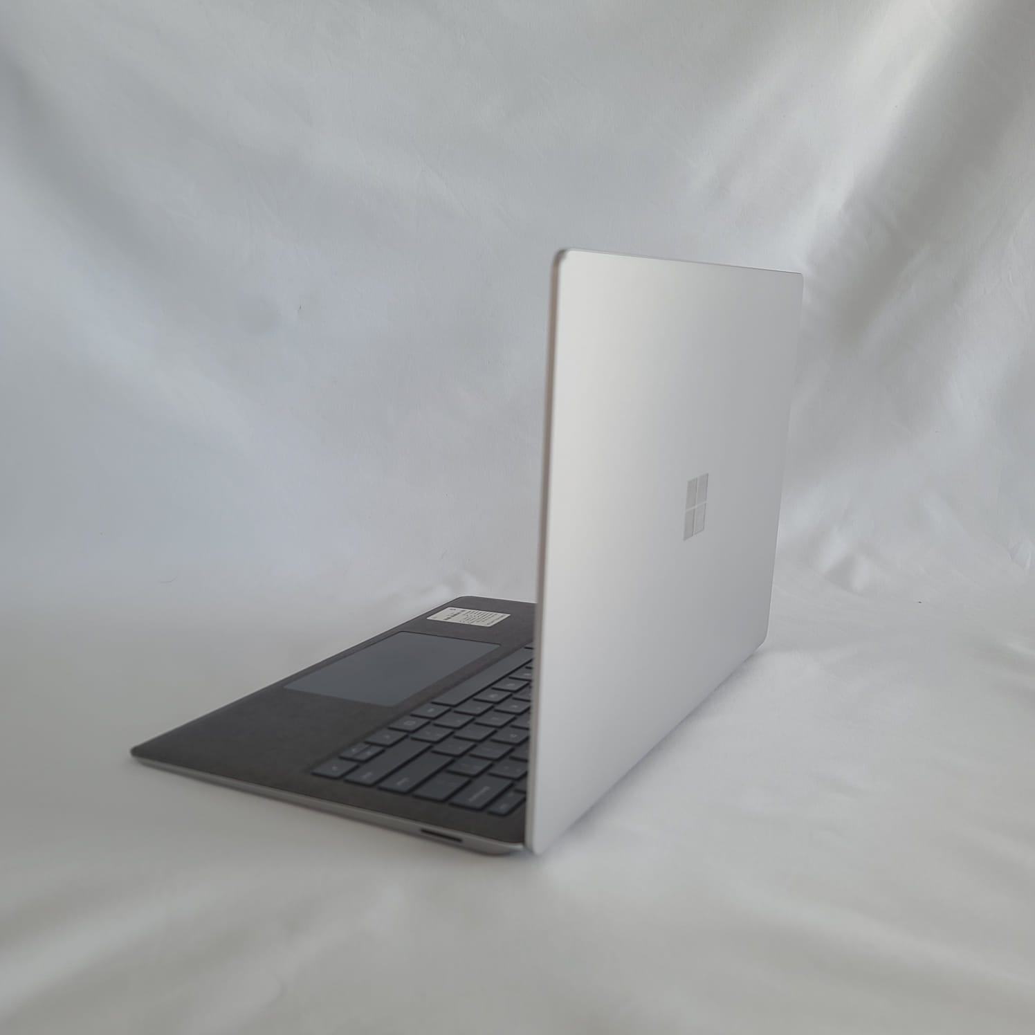 SURFACE LAPTOP 3 i5-10 - Image 5